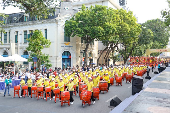 Hàng ngàn người tham gia tổng duyệt &quot;Ngày hội Văn hóa vì Hòa bình&quot; - Ảnh 15.