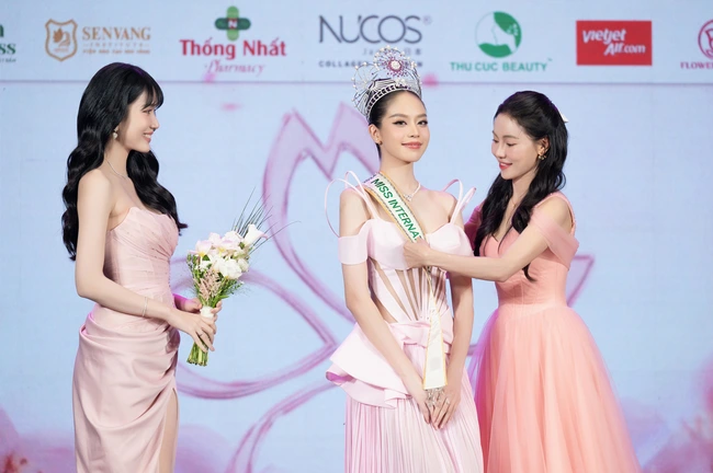 Huỳnh Thanh Thuỷ sẵn sàng chinh phục Hoa hậu Quốc tế - Miss International 2024 - Ảnh 1.