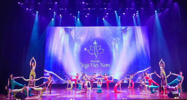 Người đẹp Ninh Bình Nguyễn Thị Huyền đăng quang Hoa hậu Yoga Việt Nam 2024 - Ảnh 1.