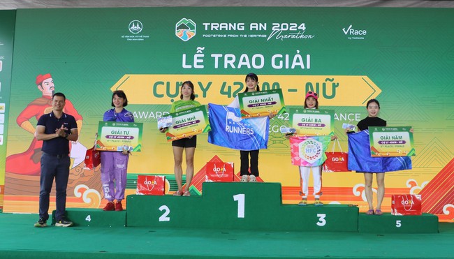 Trang An Marathon - Bước chạy trong lòng di sản  - Ảnh 2.