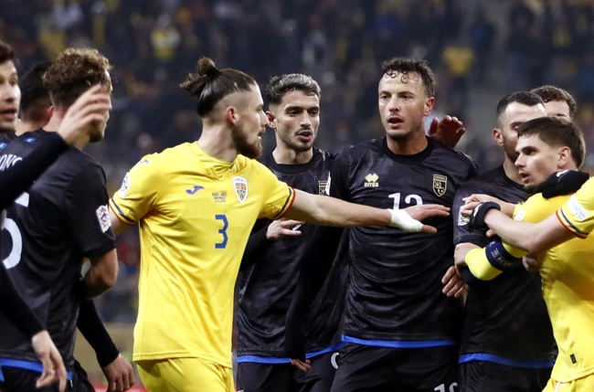 Trận đấu UEFA Nations League bị hủy do một đội bỏ cuộc để phản đối xô xát - Ảnh 2.