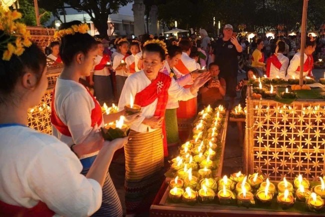 Phố cổ Chiang Mai (Thái Lan) tôn vinh truyền thống văn hóa từ các lễ hội ánh sáng - Ảnh 2.