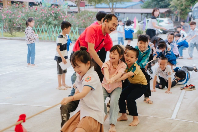 Quỹ Vì Tầm Vóc Việt: &quot;Mô hình hành động tập thể&quot; tạo thay đổi tích cực và bền vững cho cộng đồng - Ảnh 5.