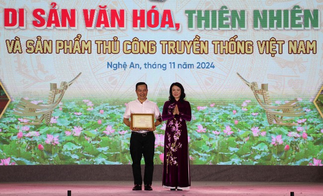 Tôn vinh giá trị di sản văn hóa, thiên nhiên, sản phẩm thủ công của Việt Nam - Ảnh 1.