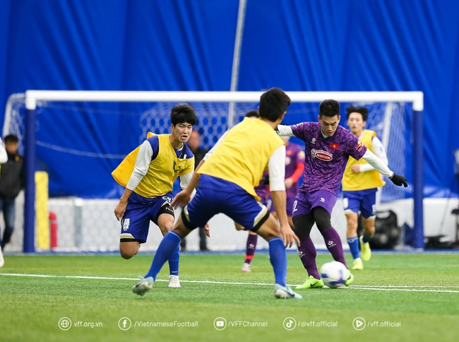 Giao hữu, Đội tuyển Việt Nam 2-0 CLB Ulsan Citizen: HLV Kim Sang Sik đạt mục tiêu thử nghiệm - Ảnh 1.