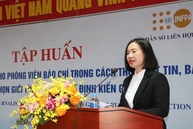 Dự báo Việt Nam “dư thừa” 1,5 triệu nam giới vào năm 2034 - Ảnh 2.