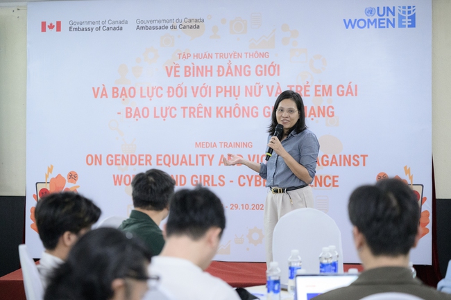 UN Women tổ chức tập huấn truyền thông về bình đẳng giới và bạo lực đối với phụ nữ, trẻ em gái - Ảnh 3.