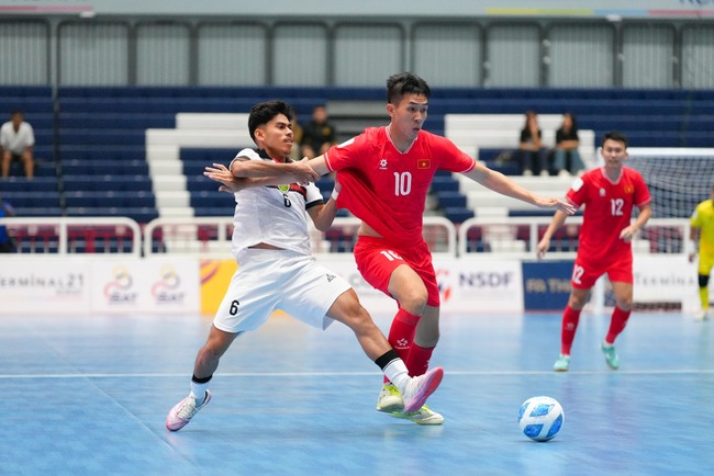 Những &quot;người hùng&quot; futsal Việt Nam lăn xả để đưa đội nhà vào chung kết giải Đông Nam Á - Ảnh 2.