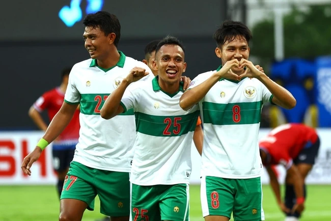 Thắng áp đảo tuyển Lào, ĐT Indonesia lên đầu bảng ở AFF Cup với 3 điểm nhiều hơn Việt Nam - Ảnh 1.