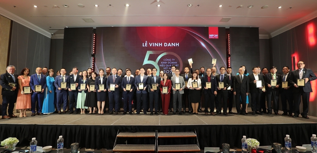 LPBank lọt Top đầu 50 Doanh nghiệp kinh doanh hiệu quả và nhà tuyển dụng được yêu thích 2024 - Ảnh 2.