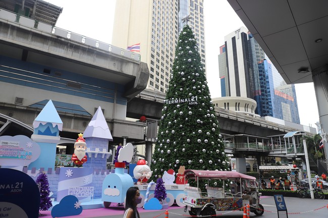 Không khí Giáng sinh hiện diện khắp thủ đô Bangkok, Thái Lan - Ảnh 8.