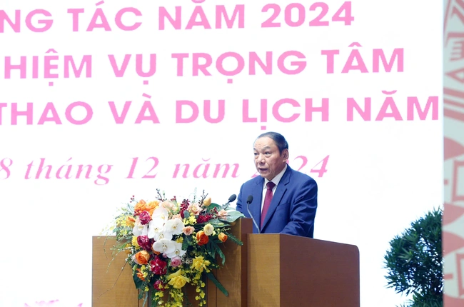 Thủ tướng Phạm Minh Chính chủ trì Hội nghị tổng kết năm 2024, triển khai nhiệm vụ ngành VH,TT&DL năm 2025 - Ảnh 2.