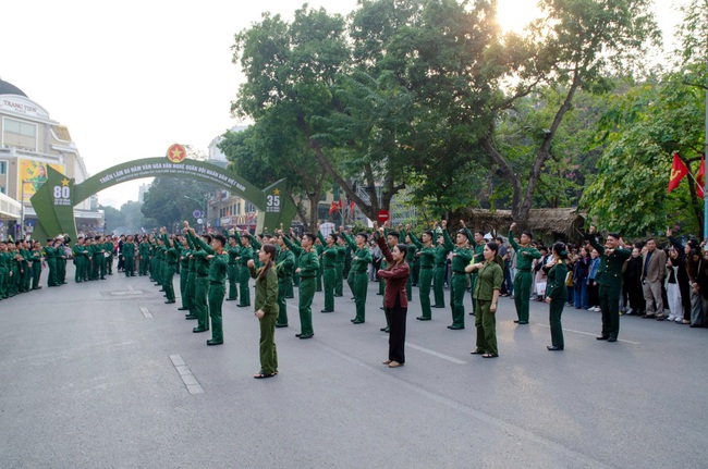 Sôi nổi các hoạt động phong trào ở Trường Đai học Chính trị - Ảnh 1.