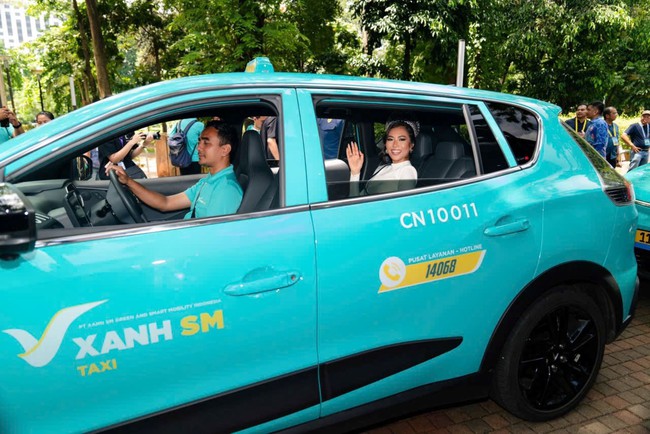 Taxi Vinfast khai trương tại thị trường lớn nhất Đông Nam Á - Ảnh 1.