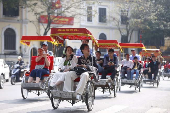 Nhìn lại năm 2024: Khởi sắc ngành Du lịch Việt Nam - Ảnh 2.