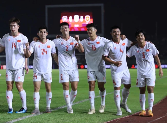 Link xem VTV5 VTV6 trực tiếp bóng đá AFF Cup 2024 hôm nay 25/12 - Ảnh 1.