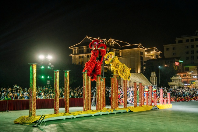 Festival Ninh Bình 2024: Dấu ấn bức tranh đa màu sắc di sản văn hóa vùng đất Cố đô - Ảnh 5.