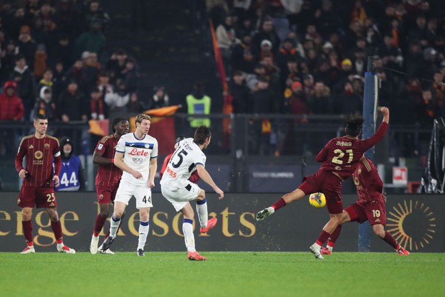 Roma thua trận thứ 4 liên tiếp ở Serie A