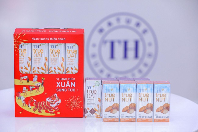 Món quà sức khỏe mùa Tết 2025: TH true NUT & TH true OAT với thông điệp Vị Hạnh Phúc – Xuân Sung Túc - Ảnh 2.