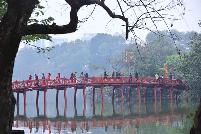 Hà Nội tiếp tục khẳng định là điểm đến du lịch hấp dẫn, đặc sắc - Ảnh 5.