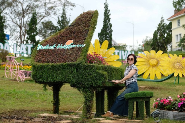 Phố núi Đà Lạt sẵn sàng cho ngày khai hội Festival hoa lần thứ X năm 2024 - Ảnh 5.