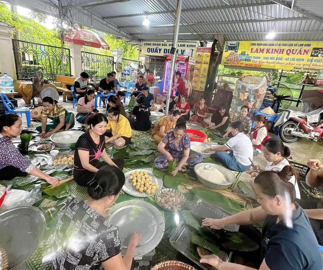 Chị hằng biên tập - Thanh Hóa: Chia sẻ yêu thương đến đồng bào vùng lũ - Ảnh 1.