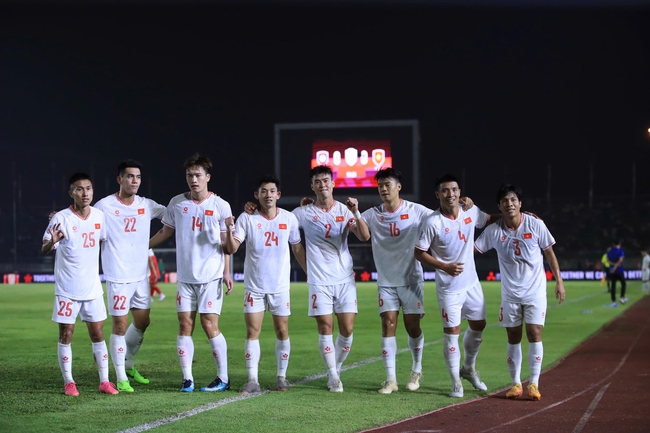 Lịch thi đấu AFF Cup 2024 hôm nay 15/12 - Ảnh 1.