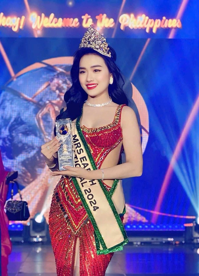 Vũ Thị Hoa đăng quang Mrs Earth International 2024 - Ảnh 3.