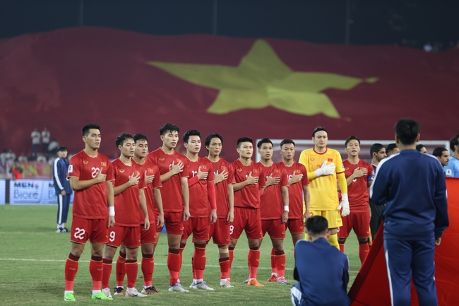 Bóng đá Việt Nam 2024: Dưới cái bóng của thầy Park (báo tết) - Ảnh 3.