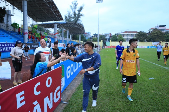 Tin nóng bóng đá Việt 15/2: Công Phượng tập luyện hăng say ở Nhật, Việt kiều được U19 Séc triệu tập - Ảnh 6.
