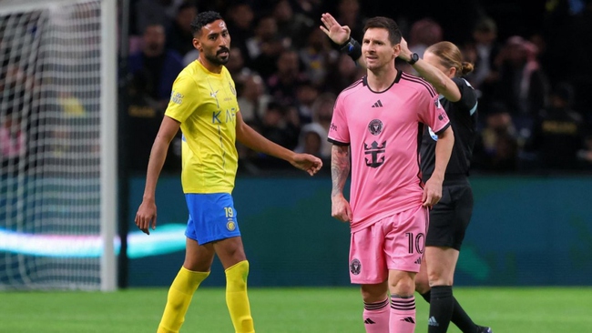 Tiết lộ lý do Messi bị chấn thương nhưng vẫn phải vào sân ở cuối trận thua 0-6 trước đội bóng của Ronaldo - Ảnh 2.