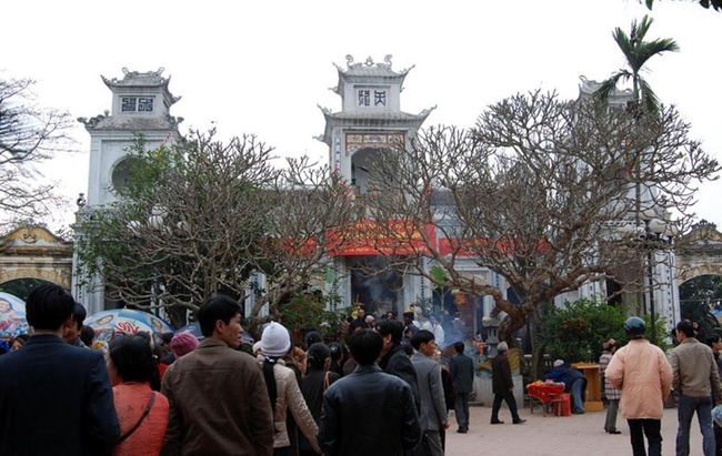 Chấn chỉnh, khắc phục những tồn tại trong tổ chức lễ hội đầu Xuân tại đền Bảo Lộc, Nam Định - Ảnh 1.