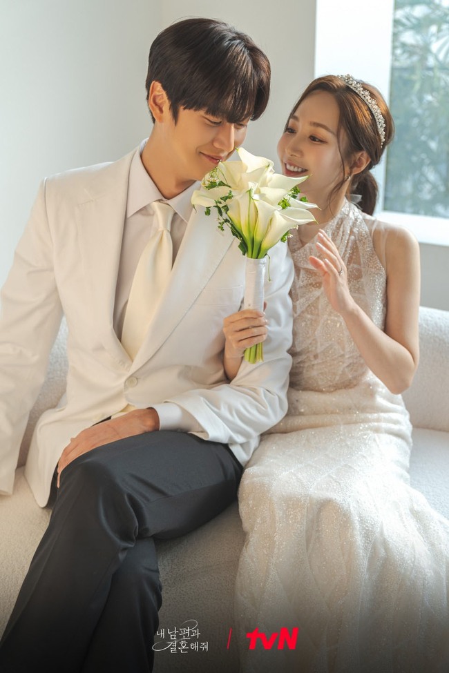 tvN tung ảnh cưới tuyệt đẹp của Park Min Young và Na In Woo trong phim 'Cô đi mà lấy chồng tôi' - Ảnh 2.
