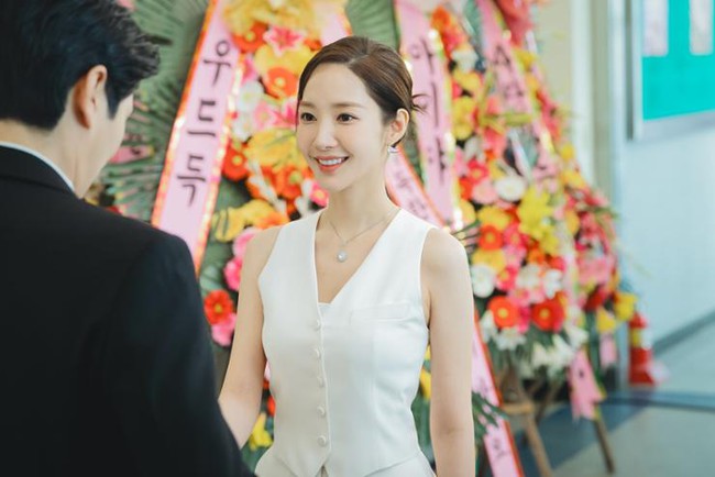 (Bài đăng thứ 7) Park Min Young vượt qua 'giông bão' cuộc đời nhờ phim 'Cô đi mà lấy chồng tôi' - Ảnh 7.