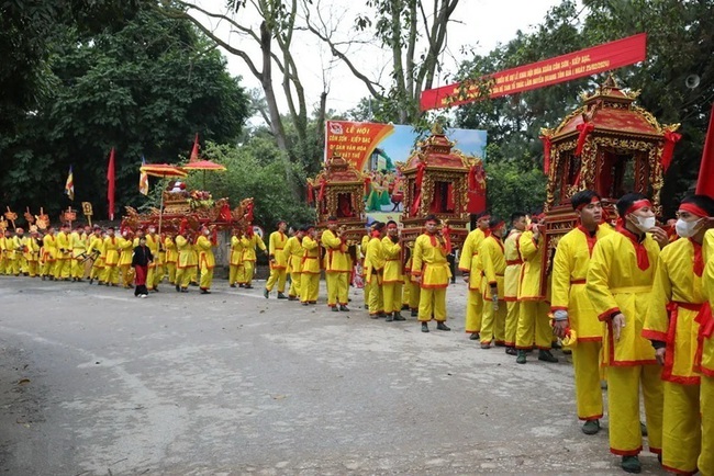 Lễ tế trời đất trên núi Ngũ Nhạc - nghi lễ độc đáo trong Lễ hội mùa Xuân Côn Sơn - Kiếp Bạc - Ảnh 1.