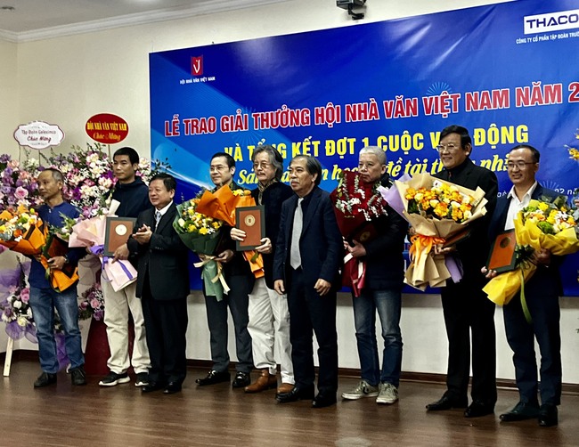 Giải thưởng Hội Nhà văn Việt Nam năm 2023: Bản lĩnh người sáng tạo và hội đồng lựa chọn - Ảnh 1.