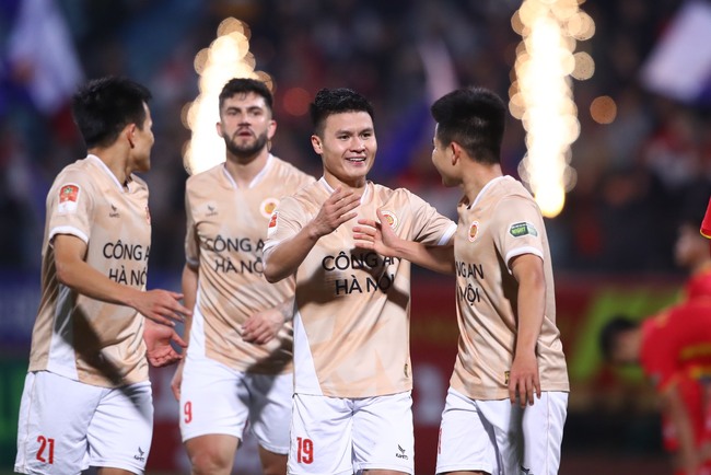 CAHN đánh bại Thanh Hóa 3-1 ở vòng 11 V.League. Ảnh: Hoàng Linh