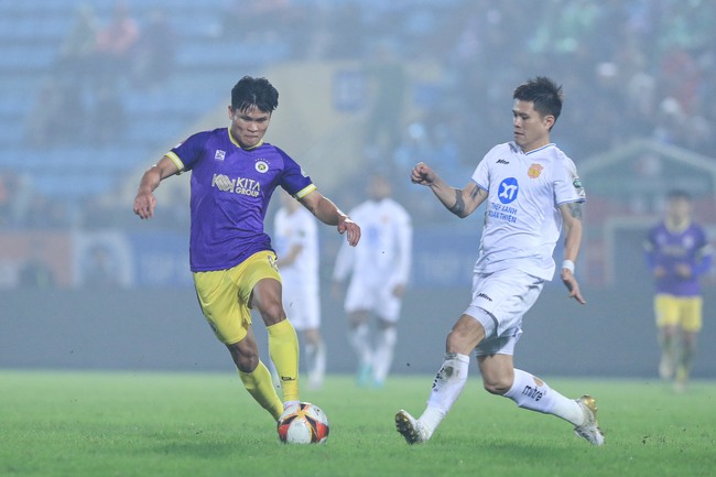 HLV Nhật Bản của Hà Nội khen ngợi trận đấu với Nam Định - Ảnh 1.