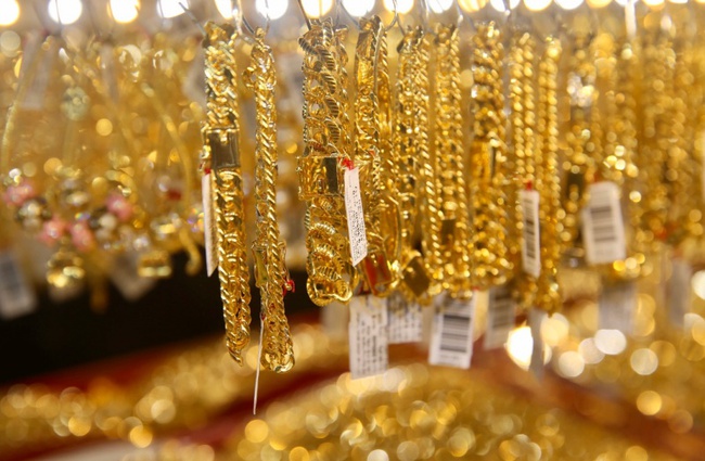 Giá vàng sáng 28/2 đi ngang sát mức 78,9 triệu đồng/lượng - Ảnh 1.