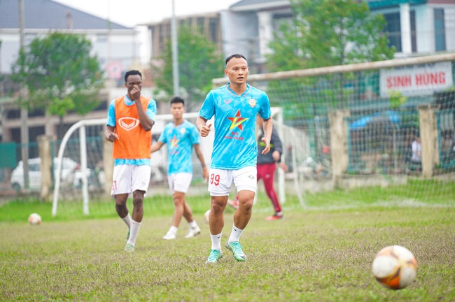 Tin nóng bóng đá Việt 6/2: Văn Lâm thi đấu trở lại, U17 Thể Công-Viettel giành ngôi Á quân - Ảnh 4.