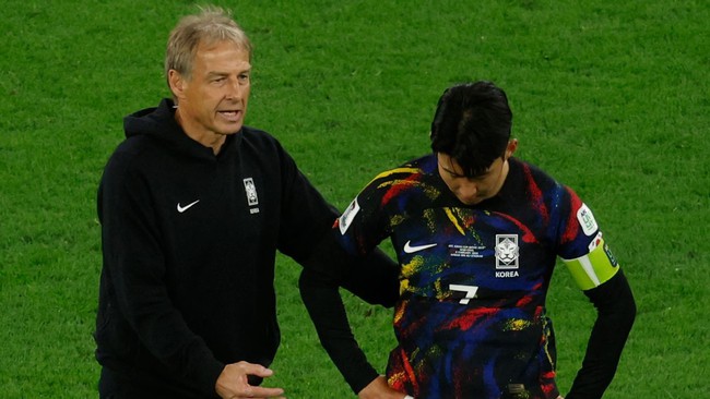 HLV Klinsmann có còn xứng đáng dẫn dắt ĐT Hàn Quốc sau thất bại cay đắng tại Asian Cup? - Ảnh 2.