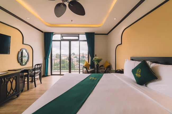 Traveloka gợi ý Top những khách sạn 4 sao gần Chợ Đà Lạt cho chuyến du lịch tại thành phố ngàn hoa - Ảnh 2.