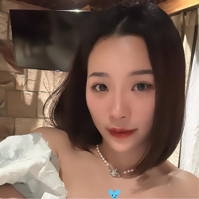 Hot girl cầu lông Thùy Linh diện váy trắng tinh khôi, khoe vẻ đẹp hút hồn cộng đồng mạng - Ảnh 9.