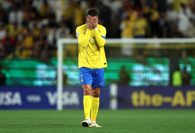 Ronaldo bật khóc trong ngày đi vào lịch sử nhưng vẫn bị loại ở C1 châu Á - Ảnh 8.