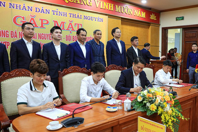 Quả bóng Vàng Việt Nam chính thức có bến đỗ mới - Ảnh 3.