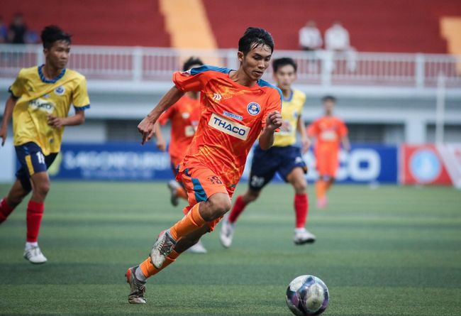 Bất ngờ ở giải bóng đá Thanh Niên Sinh Viên Việt Nam 2024 - Ảnh 1.