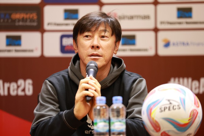 HLV Shin Tae Yong: ‘Chúng tôi cố gắng ghi nhiều bàn vào lưới đội tuyển Việt Nam’ - Ảnh 2.