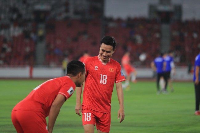TRỰC TIẾP bóng đá Indonesia vs Việt Nam (0-0): Hoàng Đức, Đình Bắc đá chính, Tiến Linh dự bị - Ảnh 10.