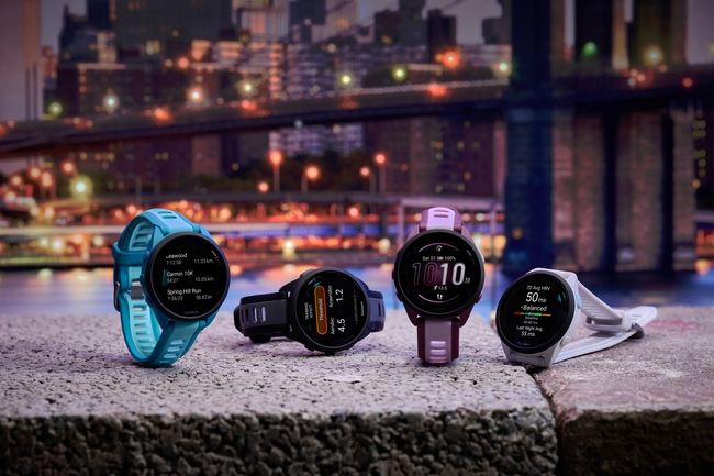 Garmin chính thức công bố bộ đôi thế hệ mới: Đồng hồ chạy bộ GPS Forerunner 165 Series với màn hình AMOLED sống động và cảm biến nhịp tim HRM-Fit - Ảnh 1.