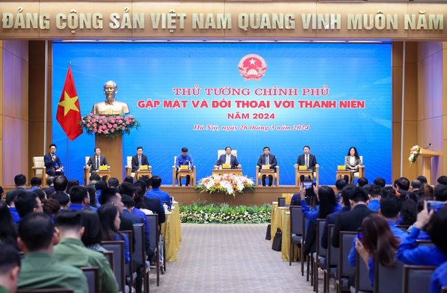 Thủ tướng Phạm Minh Chính: Thanh niên cần thực hiện '5 xung kích', '6 khát vọng' trong chuyển đổi số - Ảnh 2.